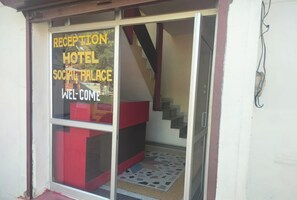 Exterior detail - Saalak Lite Social Palace  (Ukhimath)