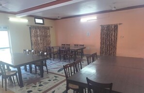 Dining - Saalak Lite Social Palace  (Ukhimath)