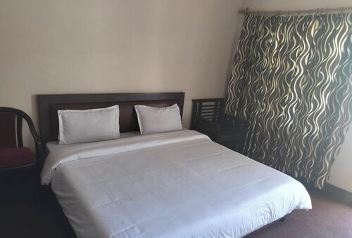 Saalak Lite Social Palace 