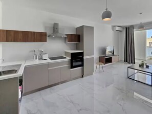 Private kitchen - Saphire Suites One Bedroom Apt (San Pawl il-Baħar)