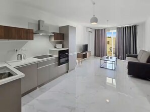 Living area - Saphire Suites One Bedroom Apt (San Pawl il-Baħar)