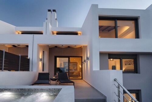 Serenity Villa 1 with Jacuzzi, Castle & Sea View