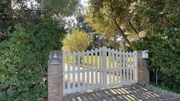 Enceinte de lâhĂ©bergement