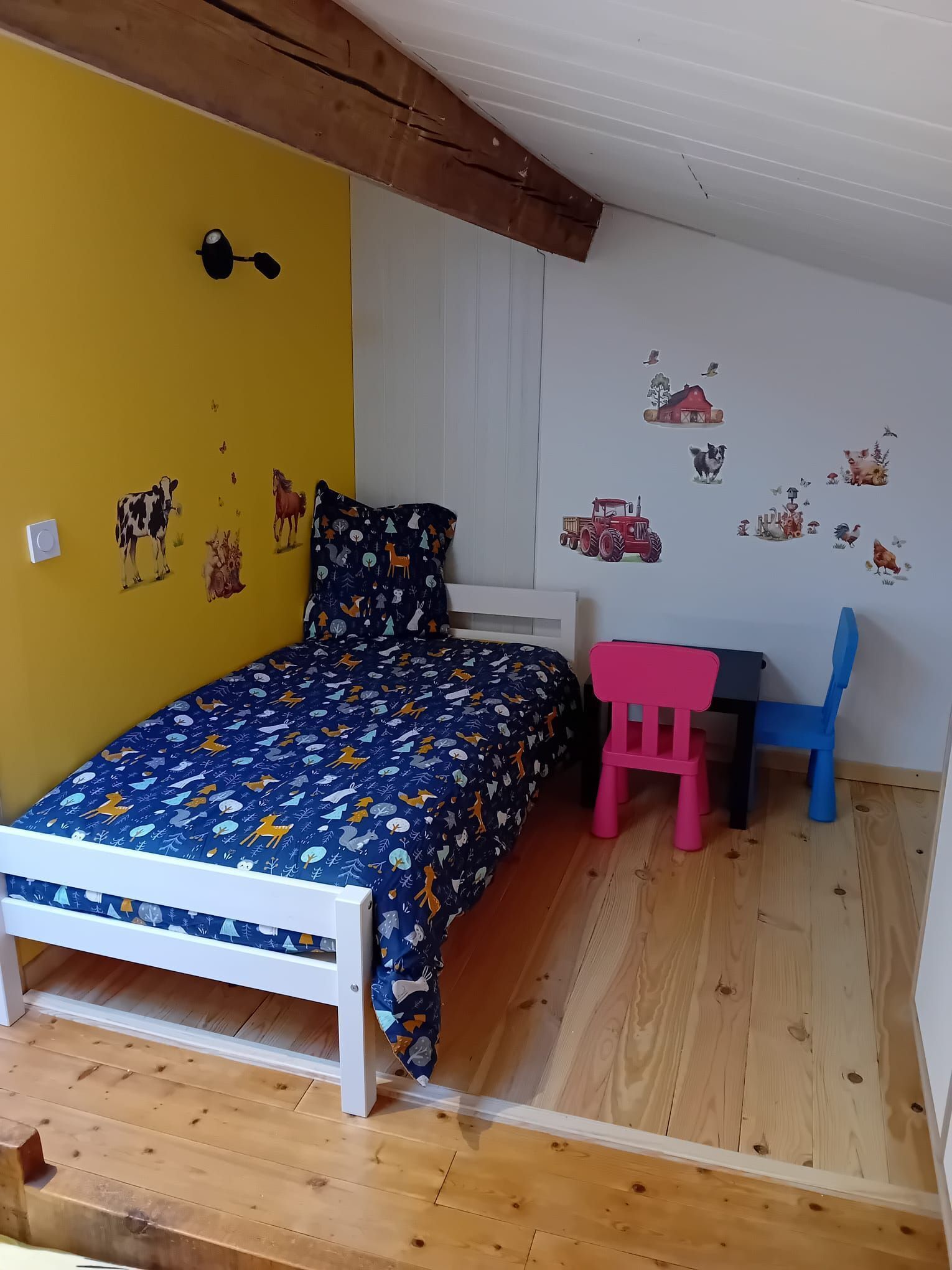Accès Internet, draps fournis
