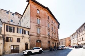 Exterior - Apartment in the historic center, Close to Piazza del Campo and the Duomo (Siena)