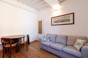 Smart TV - Apartment in the historic center, Close to Piazza del Campo and the Duomo (Siena)