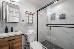 Shower, hair dryer - Contemporary Cove + Family Friendly | Suite 10 (Boston)