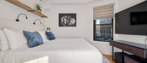 Desk, iron/ironing board, WiFi, bed sheets