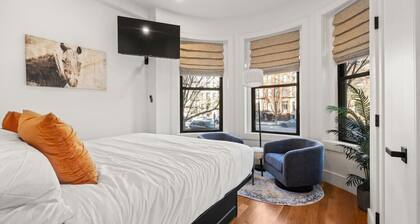 Stylish Boston Suite: City Views + King | Suite 3