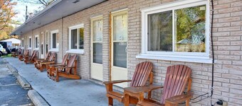 Unit 3 • Beach Escape 2BR Suite • Steps to Sand • BBQ • Parking