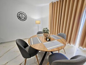 Dining - Serenity Suites 2 Park Views (San Pawl il-Baħar)