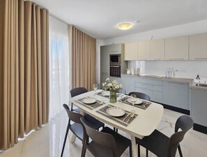 Dining - Serenity Suites 3 Park Views (San Pawl il-Baħar)