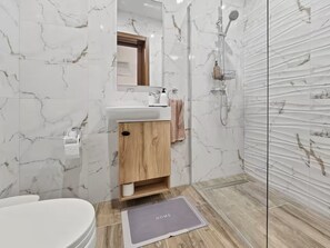 Bathroom - Serenity Suites 5 Park Views (San Pawl il-Baħar)