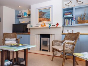 Living area - 26 Dart Marina (Dartmouth)