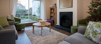 Near Beach - Pets - Bbq - Fireplace - Sleeps 10