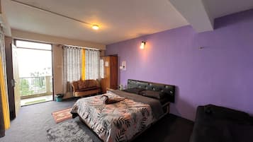 Chambre Triple, balcon, vue montagne