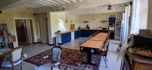 Interior - 15th and 19th century Chateau on 10ha in the countryside (Issé)
