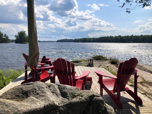 Comfort  & beauty, inside and out in the heart beautiful  of North Frontenac