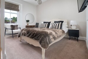 8 bedrooms, individually decorated, individually furnished, free WiFi - Rosemount Boutique (Windermere)