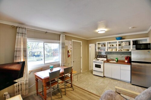 Unit 4 • 2BR Beach Getaway • 5-Min Walk to Wasaga Beach
