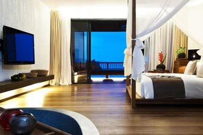 Room - Oceanfront Escape with Sunset Views, Daybed & Resort Pools (Amphoe Ko Samui)