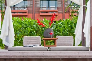 Property grounds - Relaxing Ocean View Retreat with Sunset, Pools & Bophut Access (Amphoe Ko Samui)