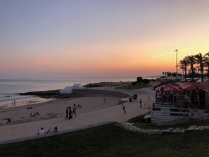 Beach - Carcavelos Sol by lisbon-coast vacation (Oeiras)