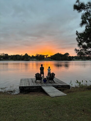 Beautiful lake front home in historic DeFuniak Springs!