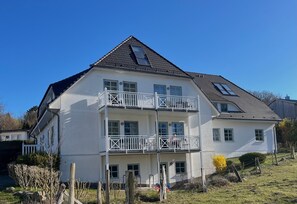 Esterni