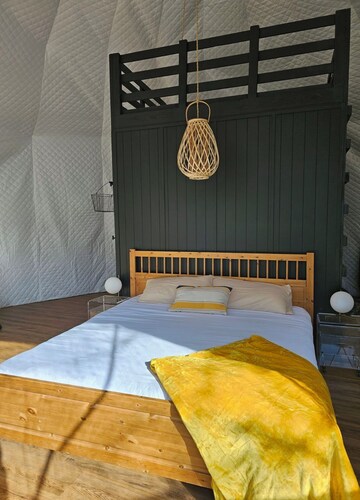 Treehouse Geodome In the Sierras