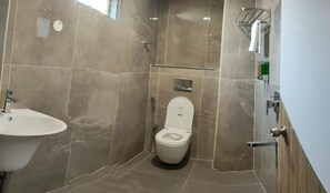 Bathroom - HOTEL PHOENIX GRAND (VISAKHAPATNAM)