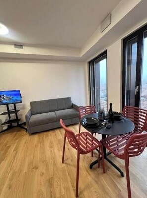 Interior - Elegant Design Studio near the Historic Center | PrimeLoft Gobetti (Ferrara)