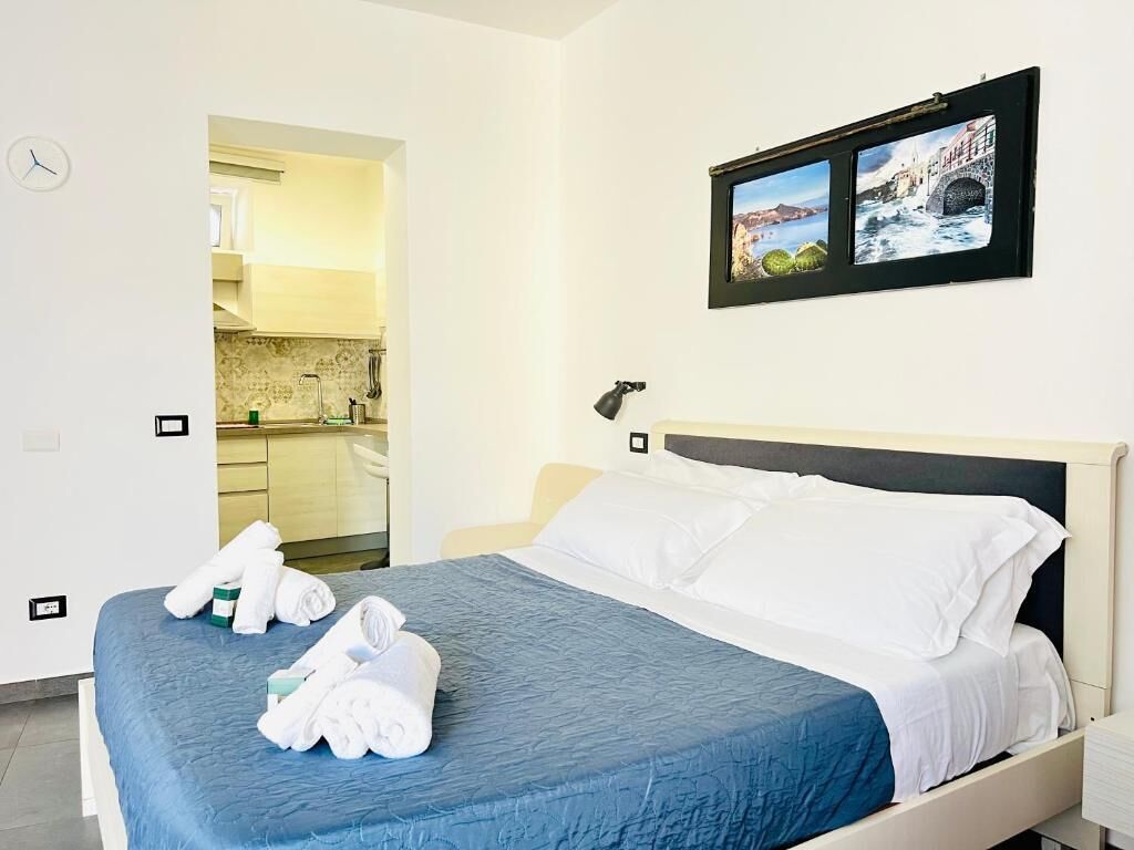 House | In-room safe, blackout drapes, soundproofing, iron/ironing board
