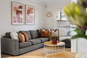 Living area - Solara Sunlit Alfresco Living with Sauna (Glenelg North)