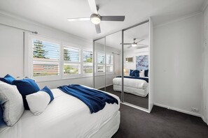 Iron/ironing board, WiFi, bed sheets - Solara Sunlit Alfresco Living with Sauna (Glenelg North)