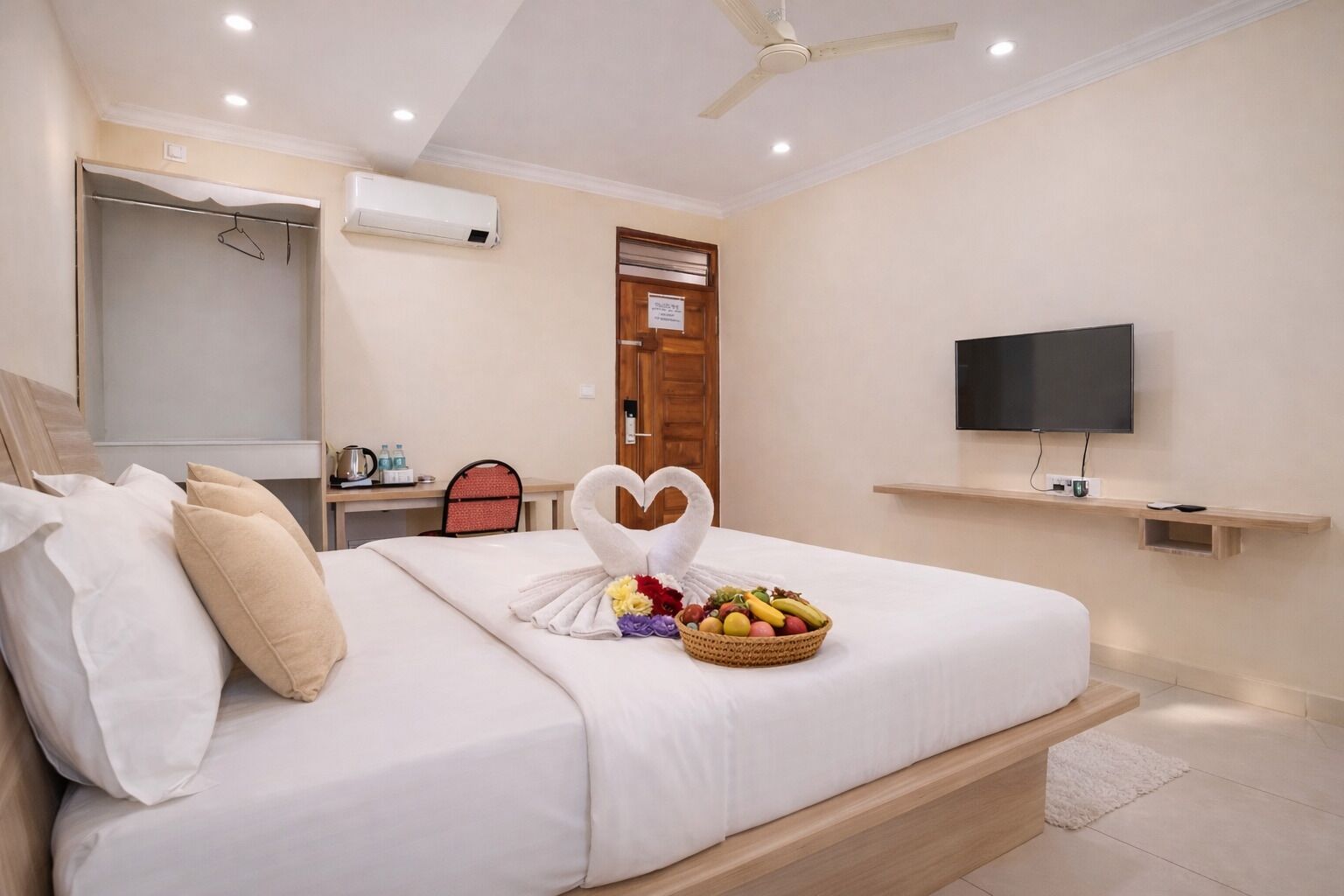 Superior Room, City View