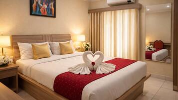 Superior Room, City View | Desk, laptop workspace, soundproofing, free WiFi