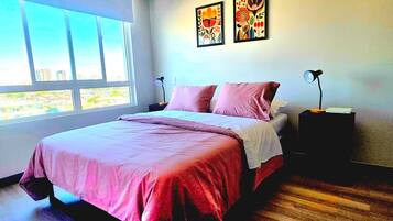1 bedroom, iron/ironing board, internet, bed sheets