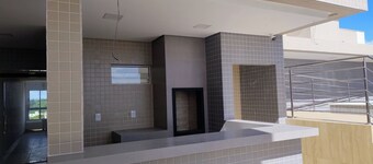 Fully furnished, brand new 2-bedroom apartment in Altiplano, João Pessoa.