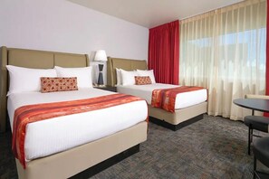 Room - 2 Modern Rooms near Magnolia’s Veranda & Vibrant Fremont Street Entertainment (Las Vegas)