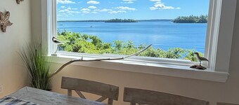 Oceanfront home with private steps to the sea + kayaks