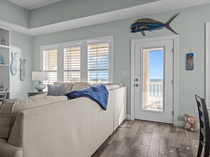 Living area - Ocean Club F304, Oceanfront Condo, Pool (Atlantic Beach)