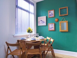 Dining - Large 4 Bed  | Parking  | Great Location (Manchester)