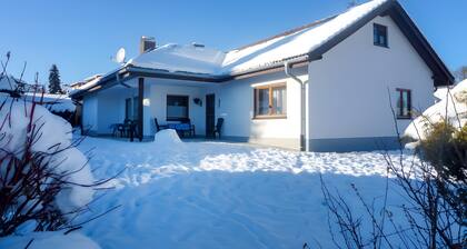 Ferienhaus 'Titisee' mit privater Terrasse, Garten und WLAN