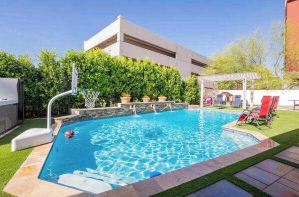 Pool - Luxury Downtown Phoenix Oasis w/ Pool, Spa, Walk to Chase Field (Phoenix)