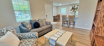 2-bedroom house in welcoming The Colony with AC comfort