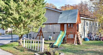 Unit 7 Beach Retreat | Walk to Shore | BBQ + Fire Pit