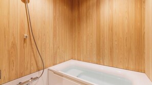 Bathroom - Rita Izumo Sagiura (Izumo)