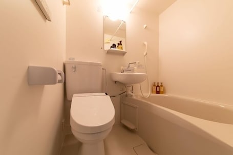 Bathroom. Blue Quad Hotel Kurashiki Tamashima