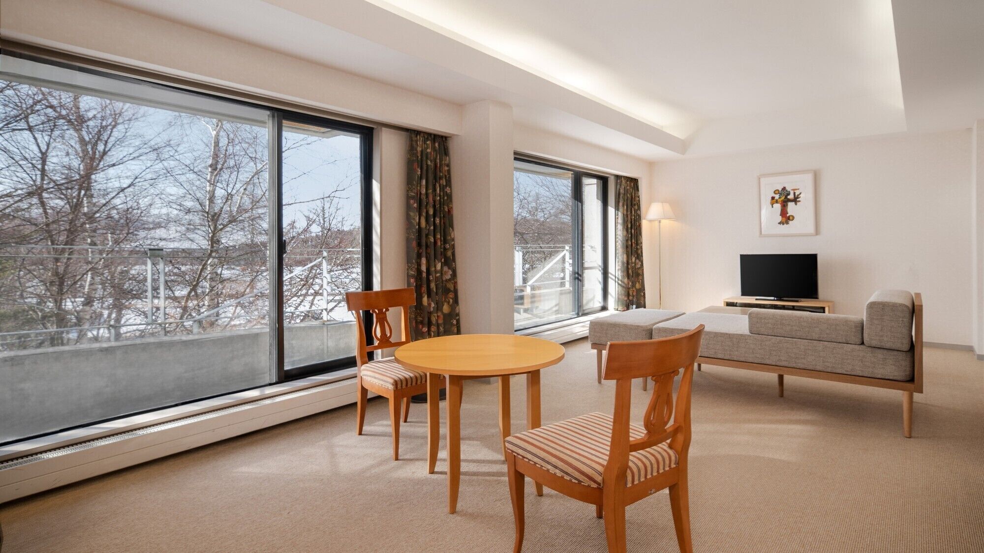 Living area | TV